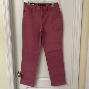 New Gloria Vanderbilt Amanda Camelia pink Jeans Size 6 Average NWT